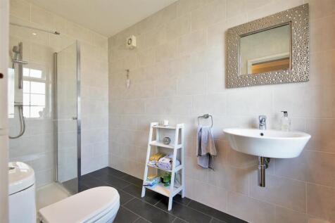 31 Moyne Place - Ugx72R62QAnQ4mkixnlo.jpg