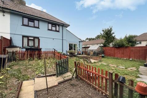 1 Russell Close - YdqwraM2sQDfR6hTGDAo.jpg