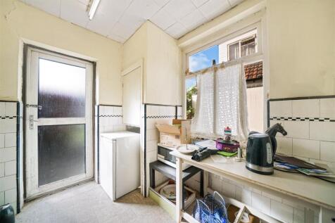 176 Braemar Avenue - cWtLEat4ZLPPooR7cCKn.jpg
