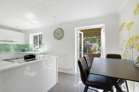 Kitchen/Dining