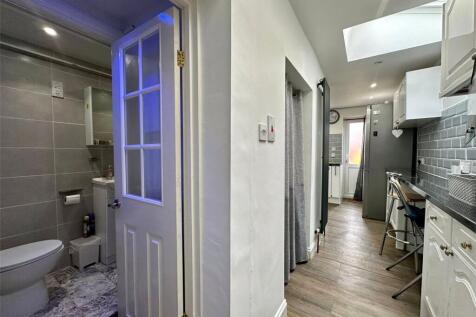 Kitchen/Shower Room