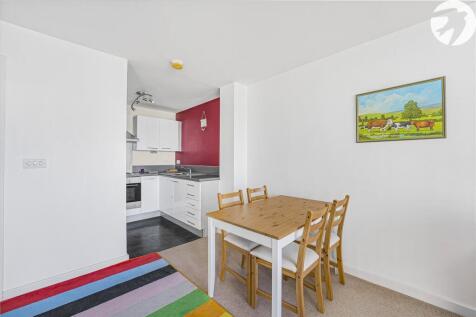 Dining/Kitchen