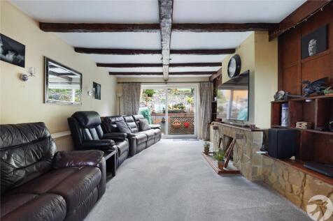 Through Lounge