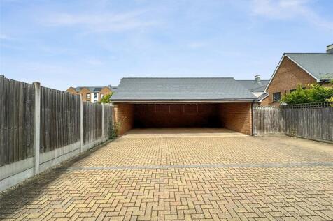 Car Port &amp; Parking