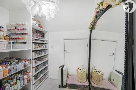 Walk In Wardrobe