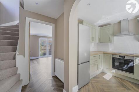 Kitchen/Hall