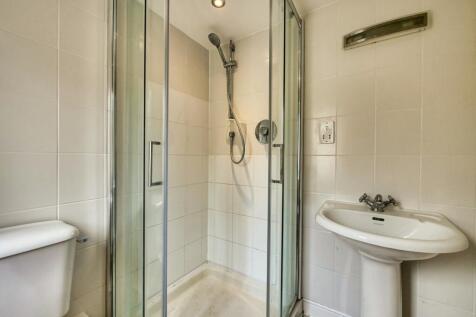 Ensuite shower