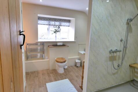 Master Bedroom En Suite