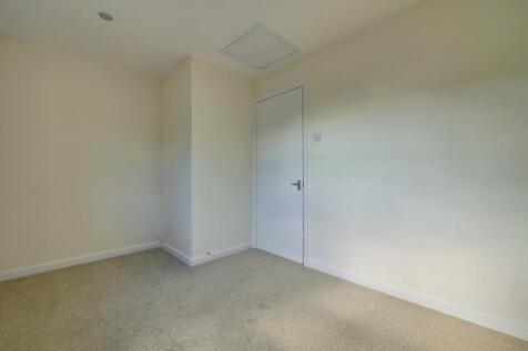 Bedroom 3 of 4