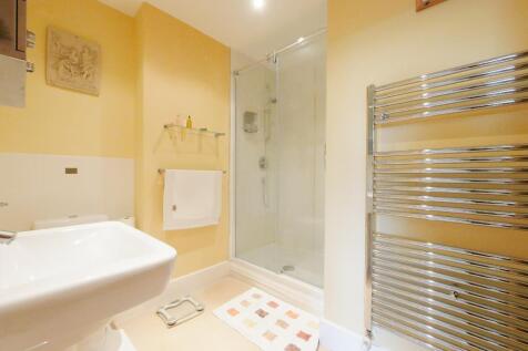 Master ensuite