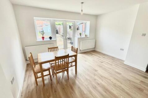 Dining Room .jpg