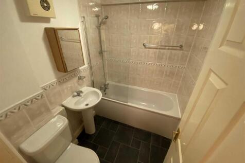 Bathroom.jpg