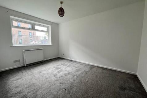 Large Bedroom