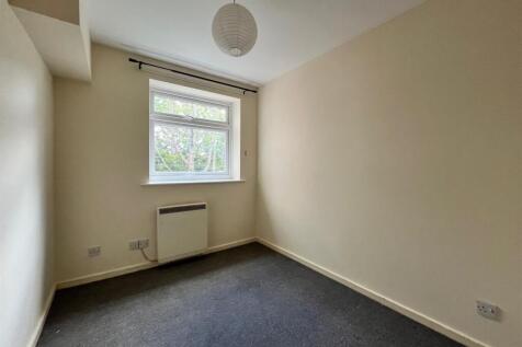 Small Bedroom