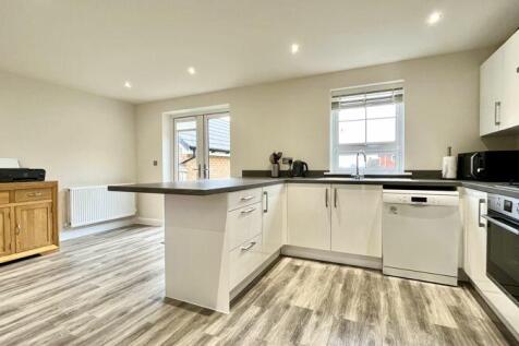 Kitchen/Dining Area