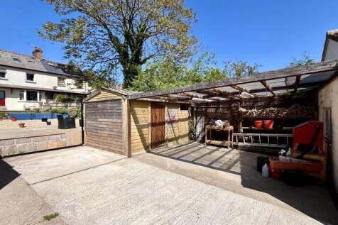Workshop/Car Port Area