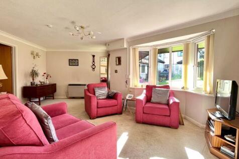 Sitting/Dining Room