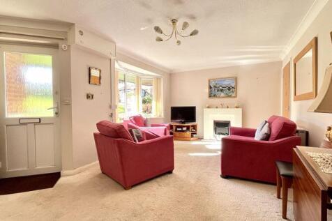 Sitting/Dining Room