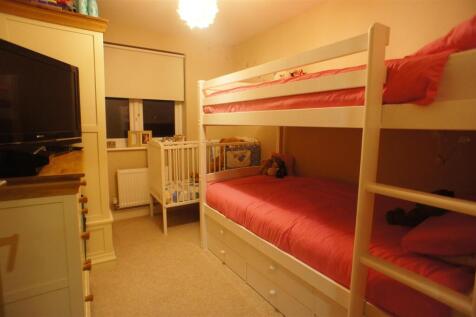 Bedroom 2.JPG
