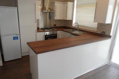 37 Marmion Ave Kitchen.jpg