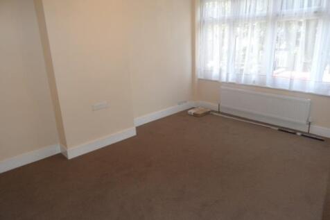 37 Marmion Ave Bed 1.jpg