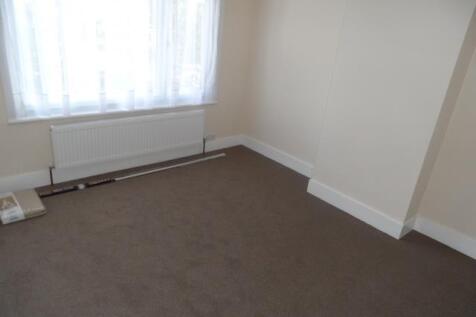 37 Marmion Ave bed 2.jpg