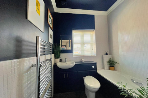 Bathrooom 020625-fotor-2025060212396.png