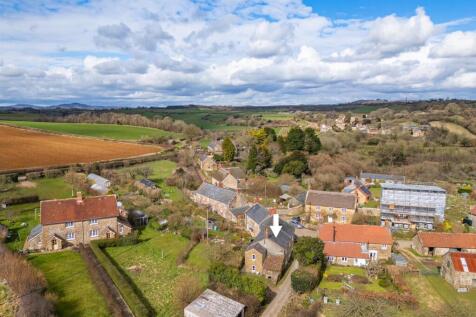 DJI_0528-HDR (arrow).jpg