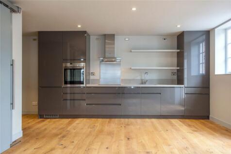 Kitchen/Living Area
