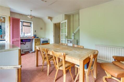 Kitchen/B&#39;fast Room