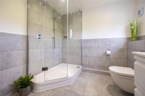 Family Shower Room
