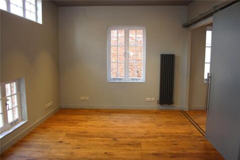 Living/Dining Area