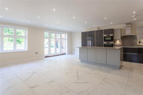 Kitchen/Living Area