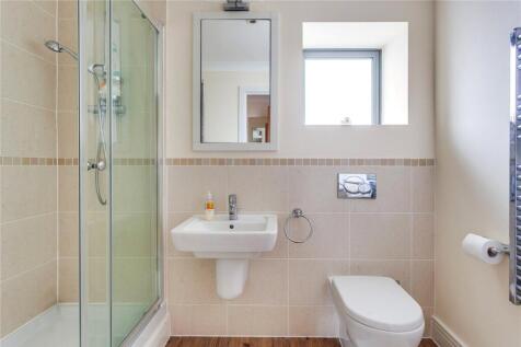 Separate Shower Room