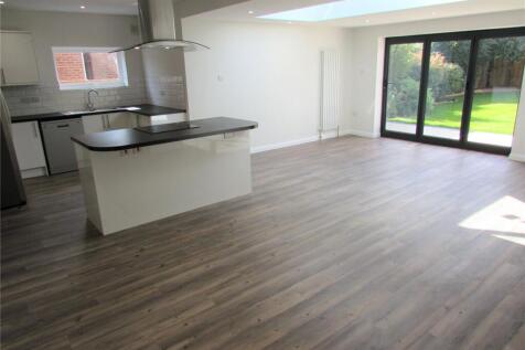 Kitchen/Living Area