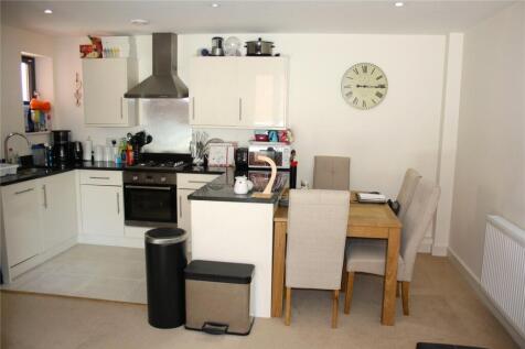 Kitchen/Dining Area