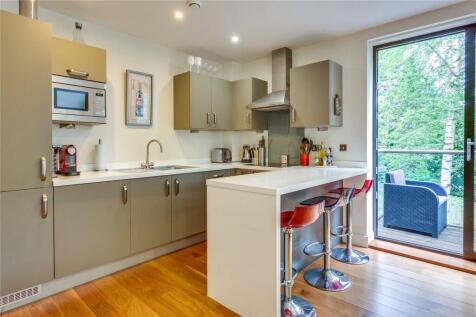 Kitchen/B&#39;fast Bar