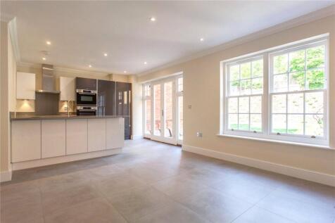 Kitchen/Living Area