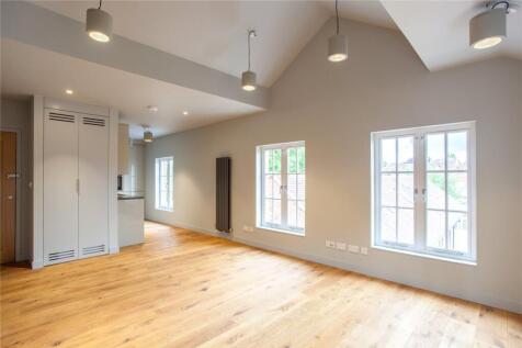 Kitchen/Living Area