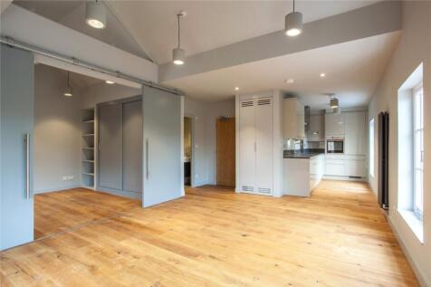 Kitchen/Living Area