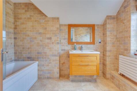 Guest Ensuite