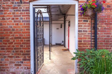Courtyard Access