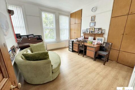 Playroom/Reception Room