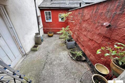 Courtyard Garden