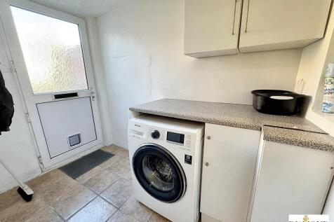 Utility/Rear Porch