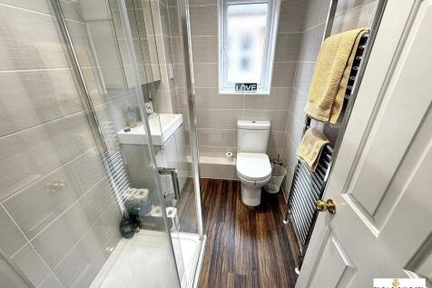 En Suite Shower Room
