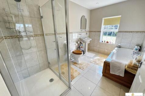 Ensuite Bathroom/Shower room