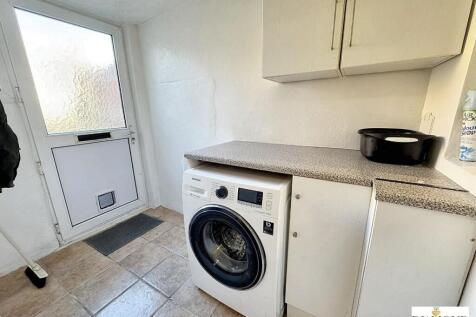 Utility/Rear Porch