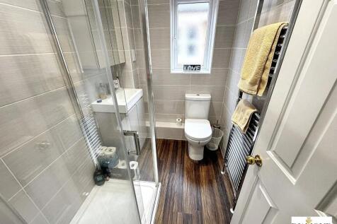 En Suite Shower Room