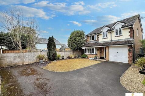 Front Garden and Parking